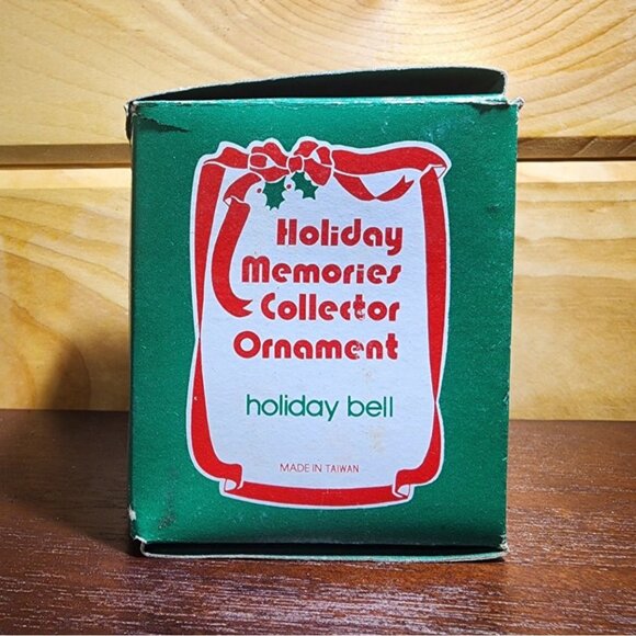 Vintage Olde Holiday Memories Collector Christmas Ornament Bell Santa - Picture 7 of 7